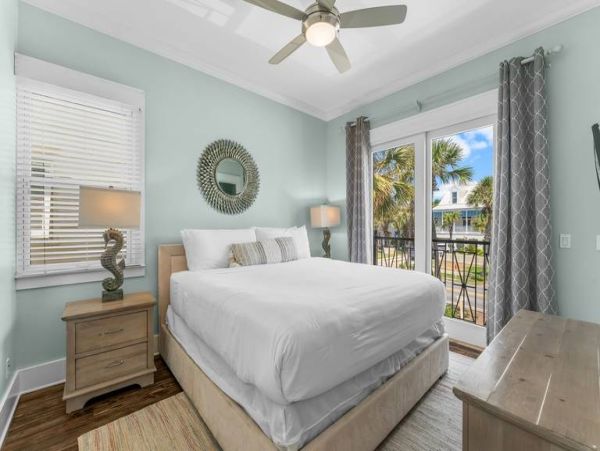Miramar Gluf-Front Luxury Rental with Private Beach Access