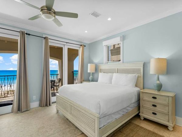 Miramar Gluf-Front Luxury Rental with Private Beach Access