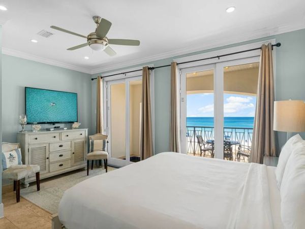 Miramar Gluf-Front Luxury Rental with Private Beach Access