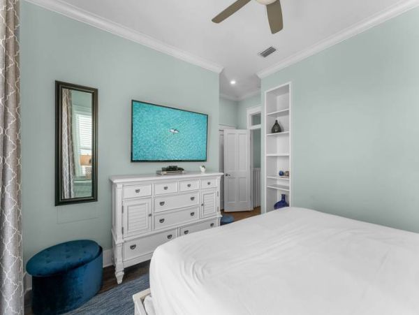 Miramar Gluf-Front Luxury Rental with Private Beach Access