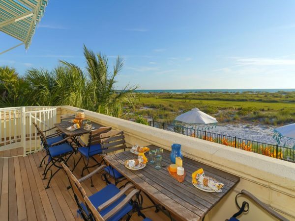 Bean Point Oceanfront Villa On Anna Maria Island For 10 Guests