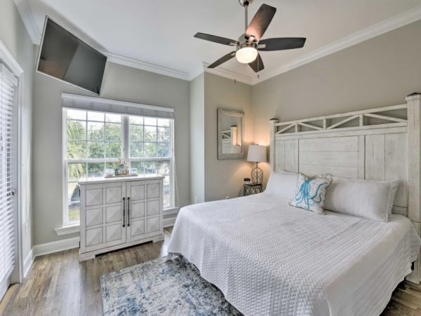 Miramar Beach Townhome 2 Blocks Walk to Beach