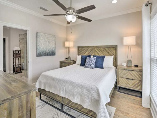 Miramar Beach Townhome 2 Blocks Walk to Beach
