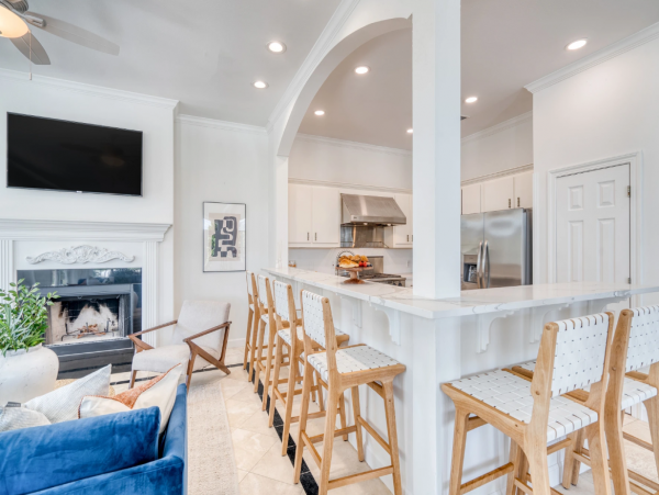 Luxury Oceanside Estate with 4 Bedrooms and Private Pool