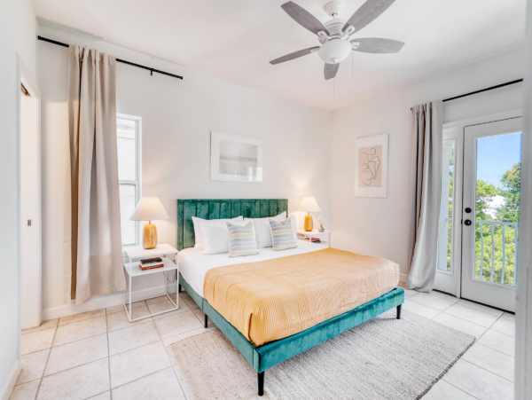Luxury Oceanside Estate with 4 Bedrooms and Private Pool