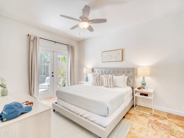 Luxury Oceanside Estate with 4 Bedrooms and Private Pool