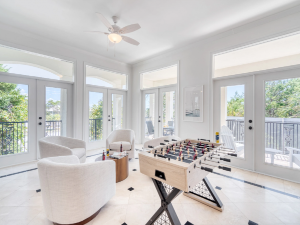 Luxury Oceanside Estate with 4 Bedrooms and Private Pool