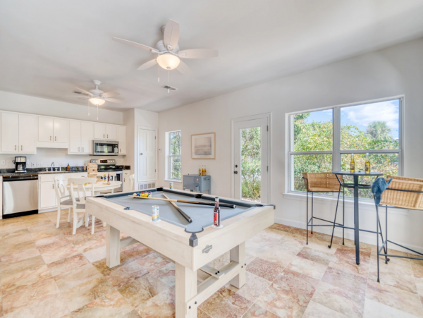 Luxury Oceanside Estate with 4 Bedrooms and Private Pool