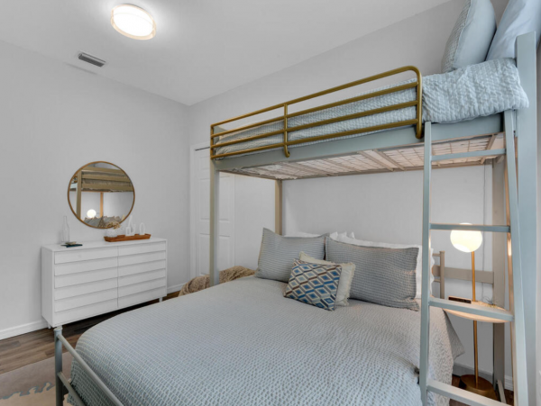 Luxury Four Bedroom Home Away From Home