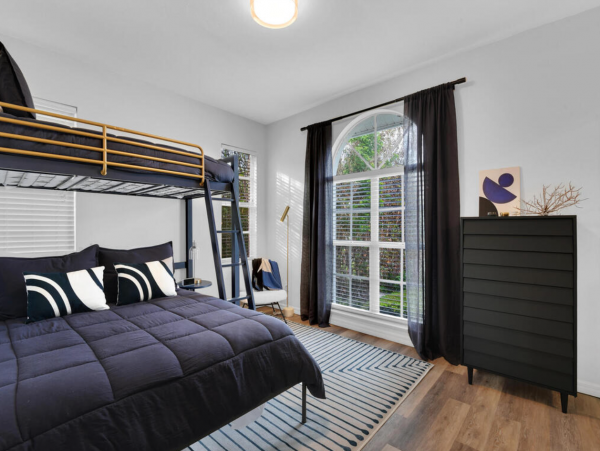 Luxury Four Bedroom Home Away From Home