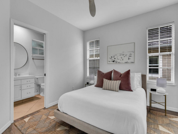 Luxury Four Bedroom Home Away From Home