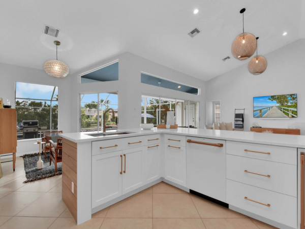 Luxury Four Bedroom Home Away From Home