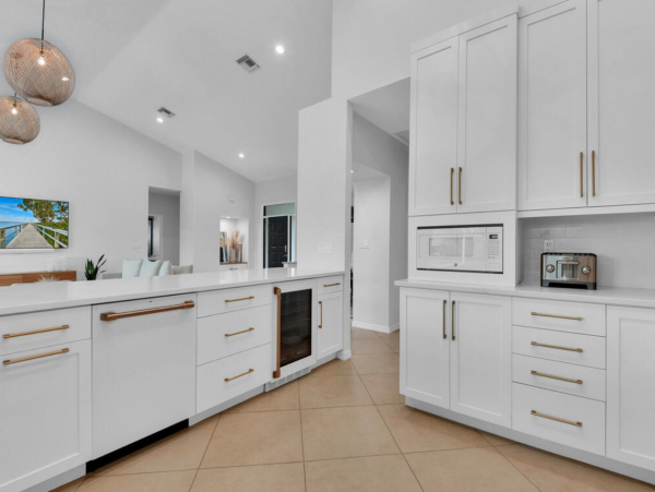 Luxury Four Bedroom Home Away From Home
