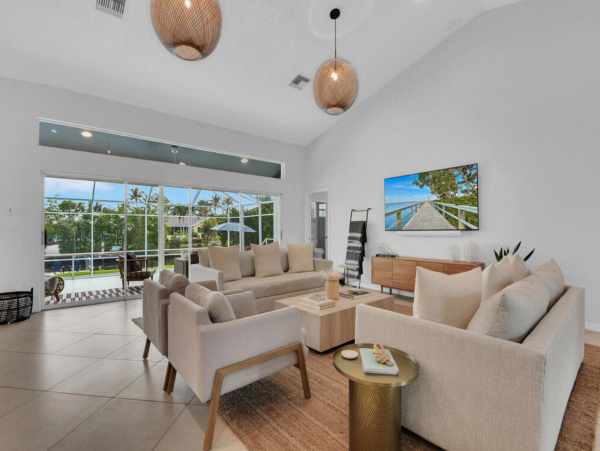 Luxury Four Bedroom Home Away From Home