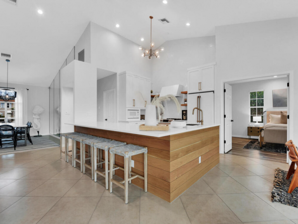 Luxury Four Bedroom Home Away From Home