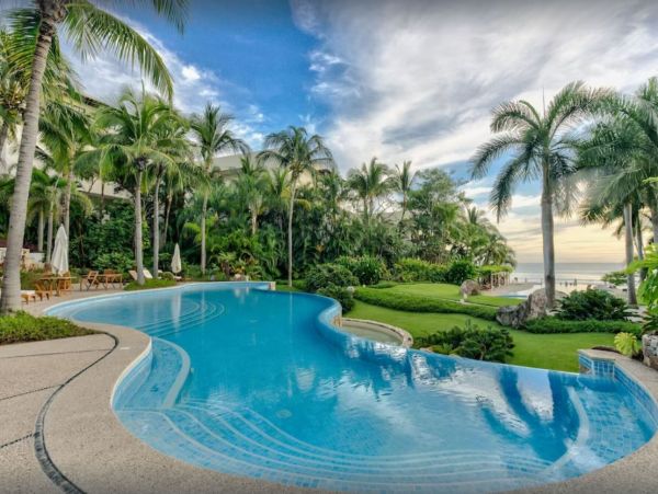 Luxury Vacation Condo in Nayarit Riviera Located on Beach