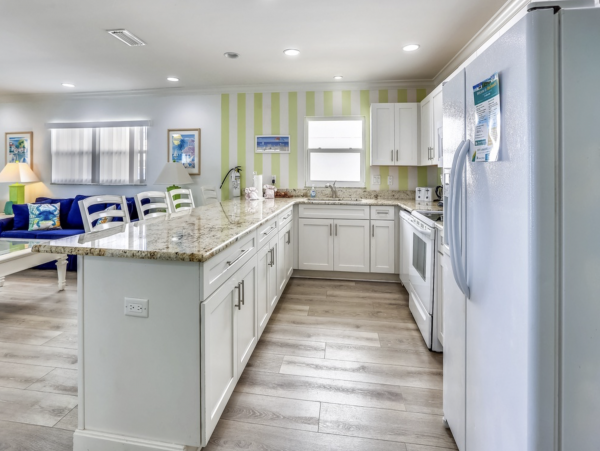 Lovely Redington Shores Two Bedroom Vacation Condo