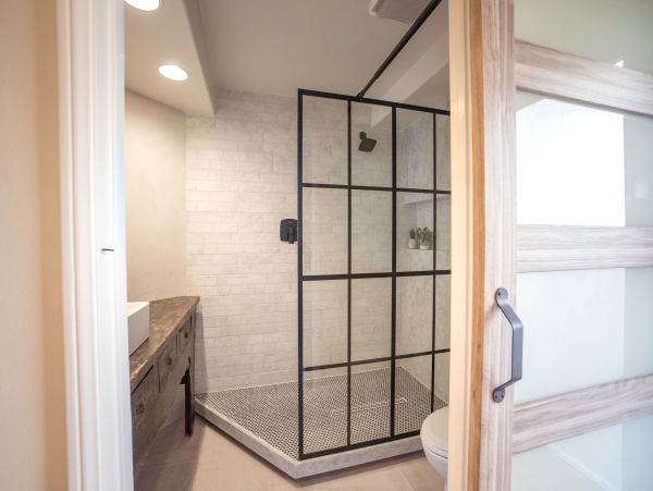 Santa Monica Vacation Home Three Bedroom + Loft Walk to Beach