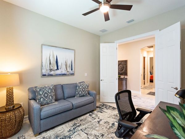 Spacious Home with 3 Bedrooms Plus Den & Lake View