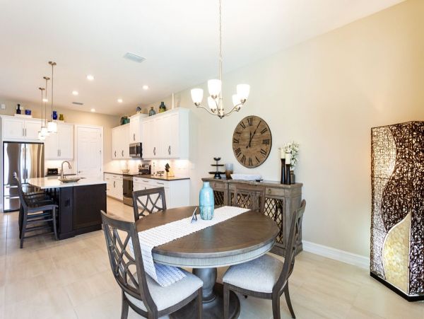 Spacious Home with 3 Bedrooms Plus Den & Lake View