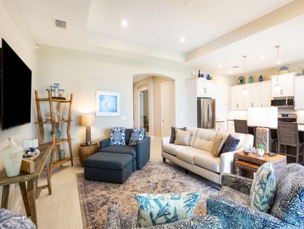 Spacious Home with 3 Bedrooms Plus Den & Lake View