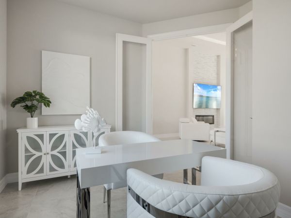 Luxury Villa On The Canal For Six Guests