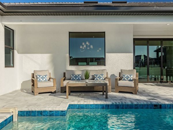 Luxury Villa On The Canal For Six Guests