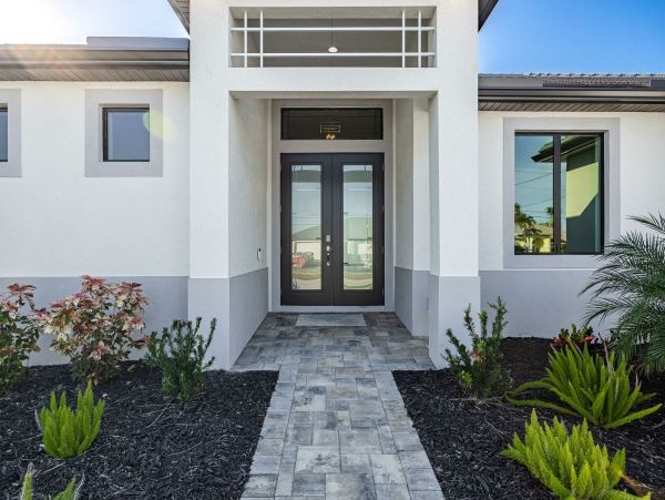 Luxury Villa On The Canal For Six Guests