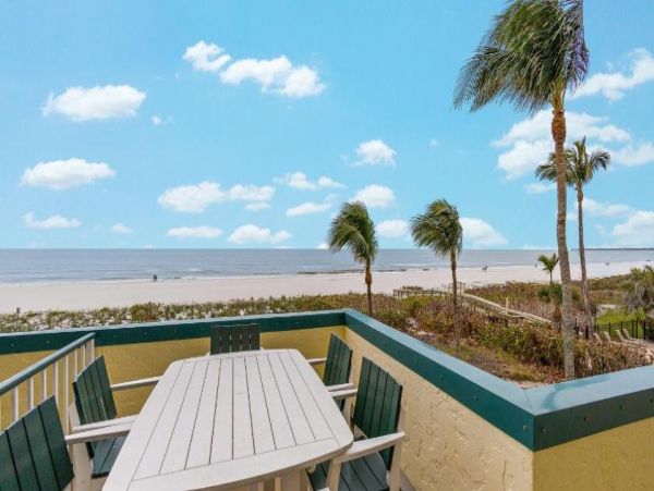 Marco Island Oceanfront Vacation Condo RARE Three Bedrooms