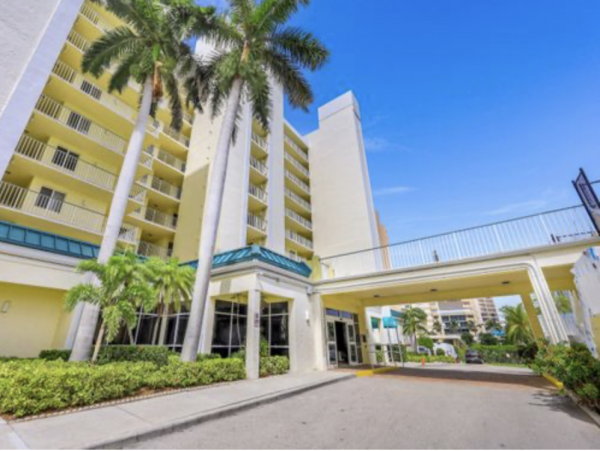 Marco Island Oceanfront Vacation Condo RARE Three Bedrooms