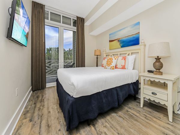 Miramar Beach Vacation Condo with 3 Bedrooms