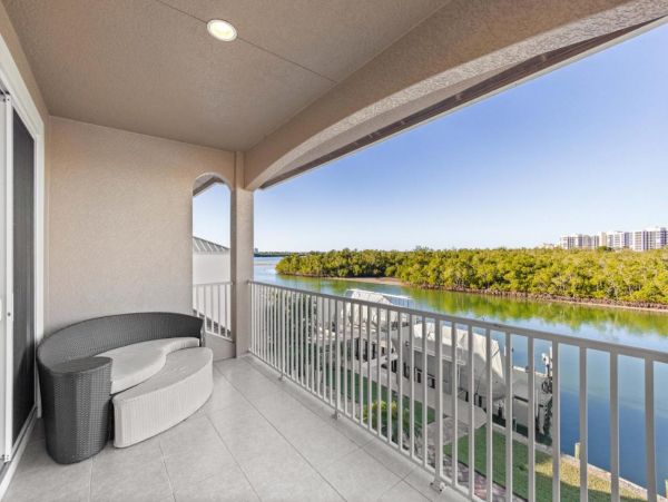 Waterfront Home with 3 Bedrooms, Pool & Dock