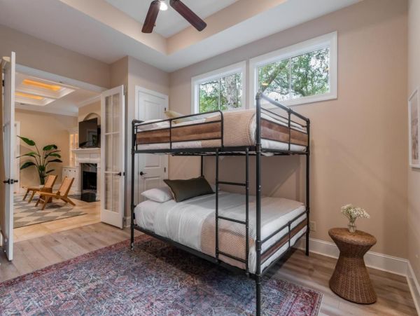 Gorgeous House with 3 Bedrooms and Private Pool
