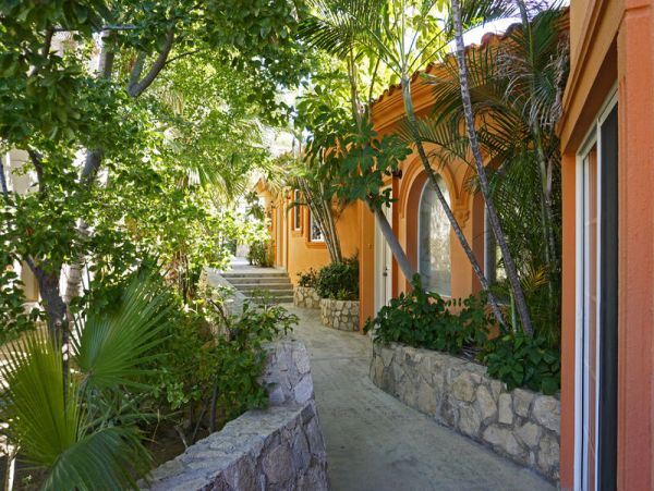 Lovely 4 Bedroom Vacation Pool Home in Los Cabos