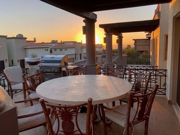 Beautiful 3 Bedroom Vacation Home with Great Amenities