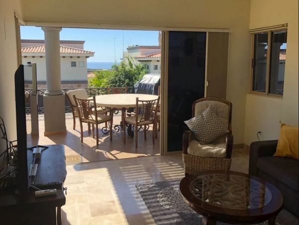 Beautiful 3 Bedroom Vacation Home with Great Amenities