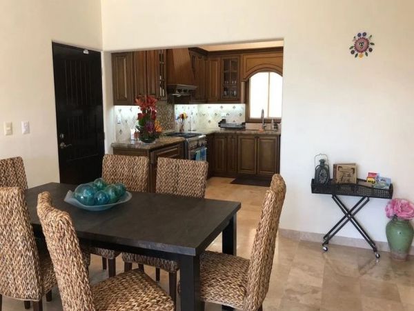 Beautiful 3 Bedroom Vacation Home with Great Amenities