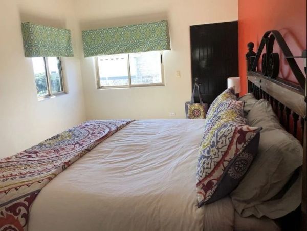 Beautiful 3 Bedroom Vacation Home with Great Amenities
