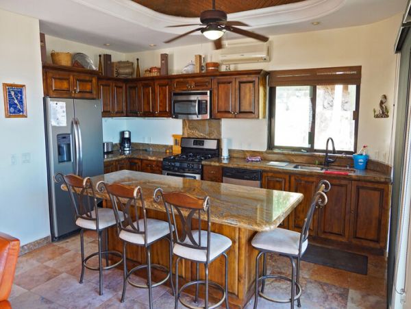 Lovely 2 Bedroom Vacation Home with Great Views