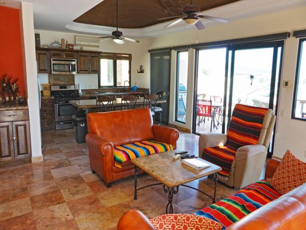 Lovely 2 Bedroom Vacation Home with Great Views