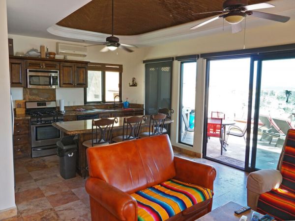 Lovely 2 Bedroom Vacation Home with Great Views