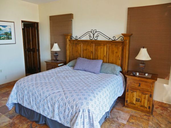 Lovely 2 Bedroom Vacation Home with Great Views