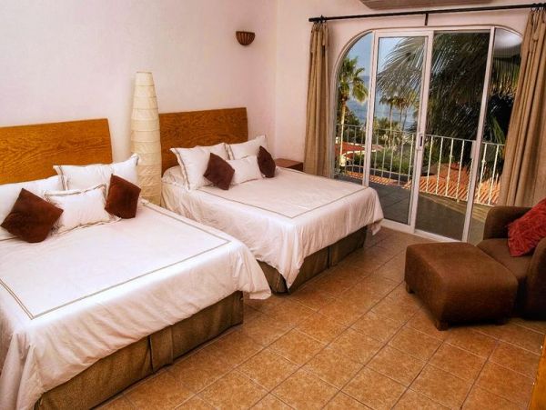 Four Bedroom Upscale Vacation Rental in Los Cabos