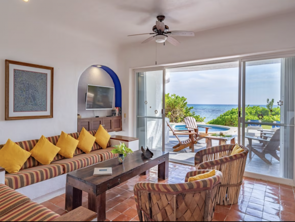 Akumal Stunning Waterfront Luxury Villa Plus Guest Apartment