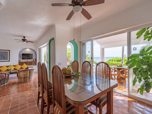Akumal Stunning Waterfront Luxury Villa Plus Guest Apartment