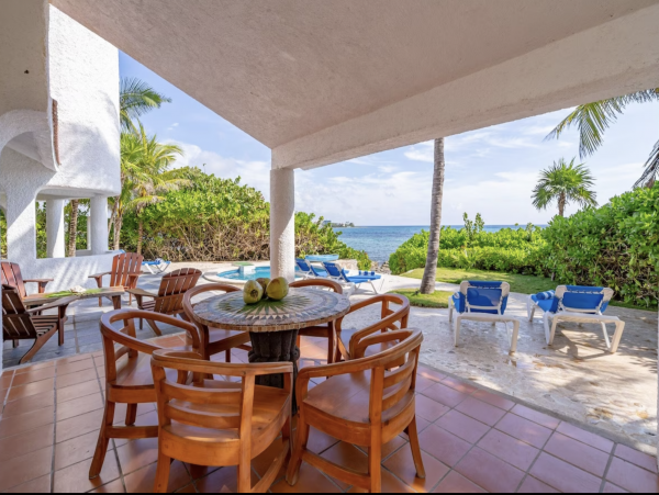 Akumal Stunning Waterfront Luxury Villa Plus Guest Apartment