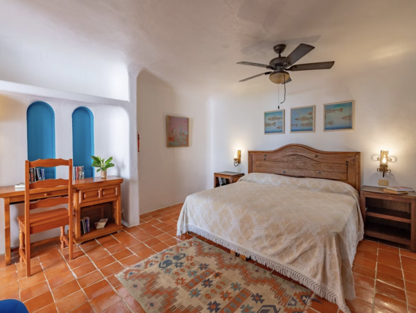 Akumal Stunning Waterfront Luxury Villa Plus Guest Apartment