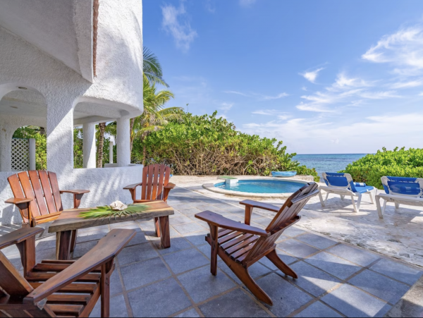 Akumal Stunning Waterfront Luxury Villa Plus Guest Apartment
