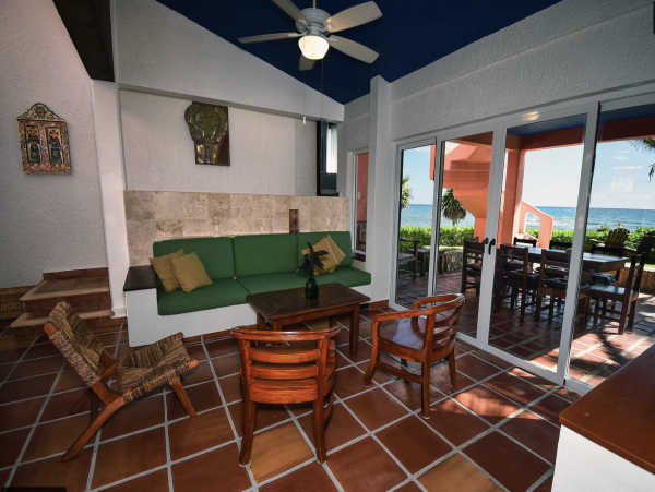 Half Moon Bay Akumal Vacation Villa & Guest House Sleeps 10