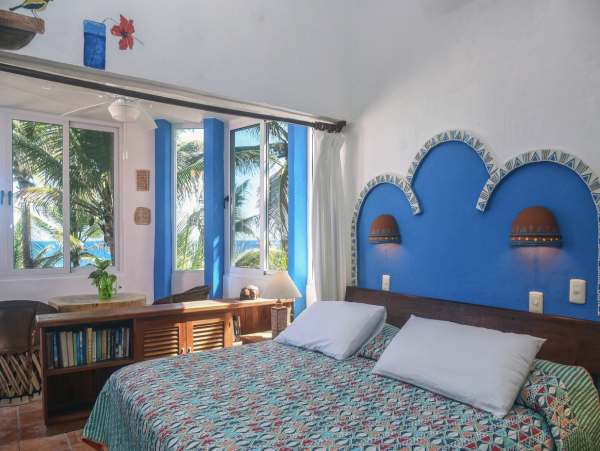 Half Moon Bay Akumal Vacation Villa & Guest House Sleeps 10
